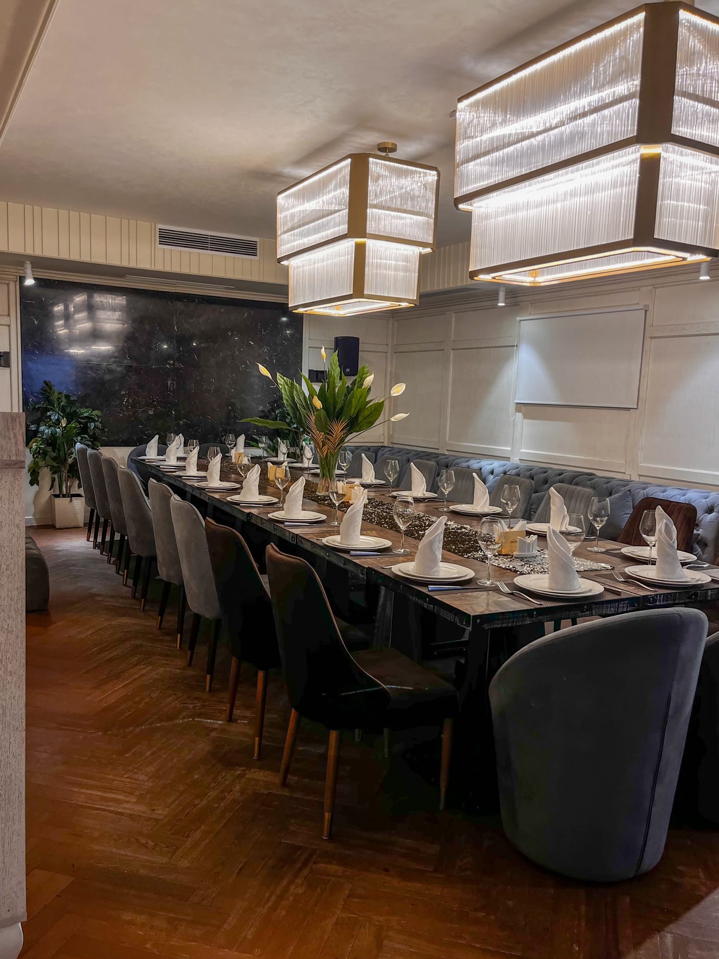 BROOKS - VIP караоке